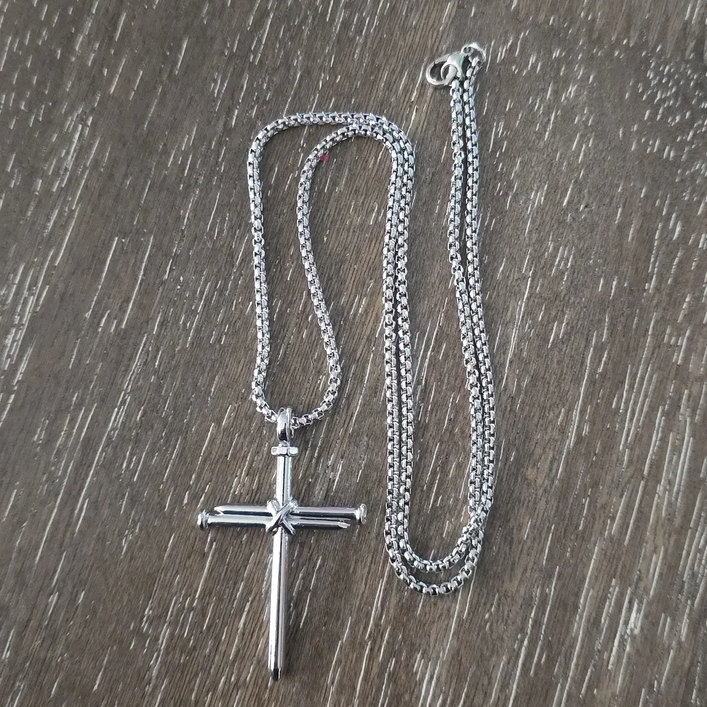 Stainless Steel Cross Pendant Chain Necklace